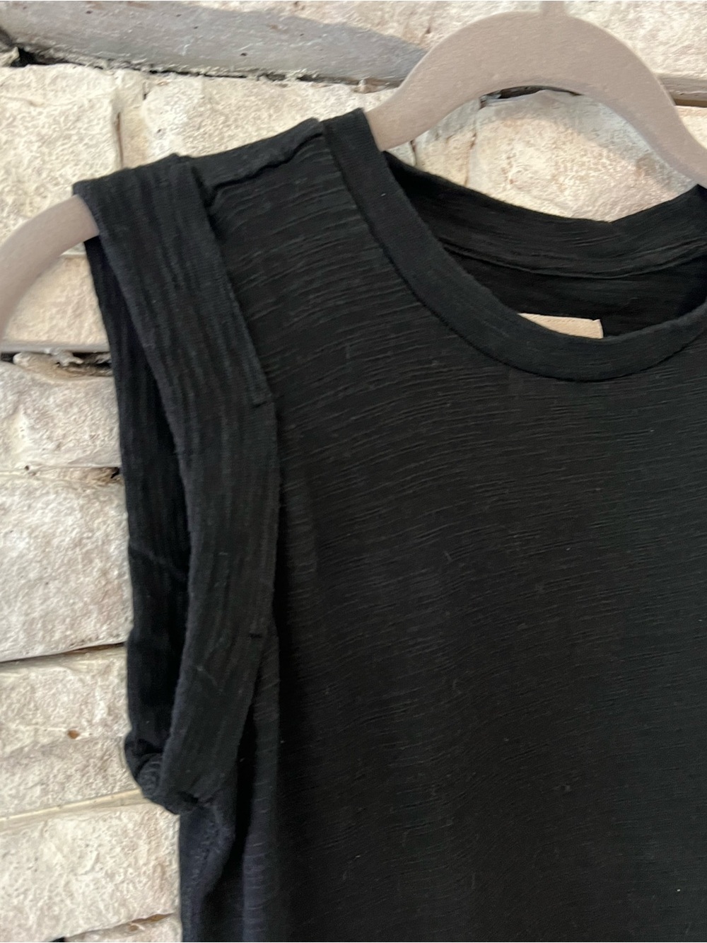 Chaser Black Sleeveless Crewneck Tank Top - Picture 2 of 7